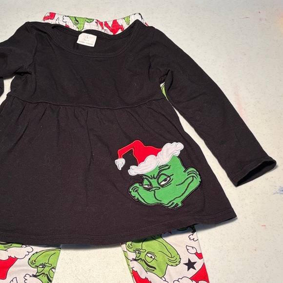 Black Grinch Dress with Santa Hat Leggings - Picture 4 of 7